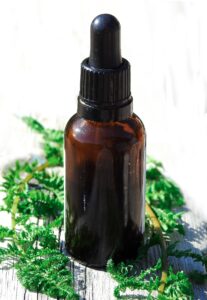 flacon d'huile essentielle